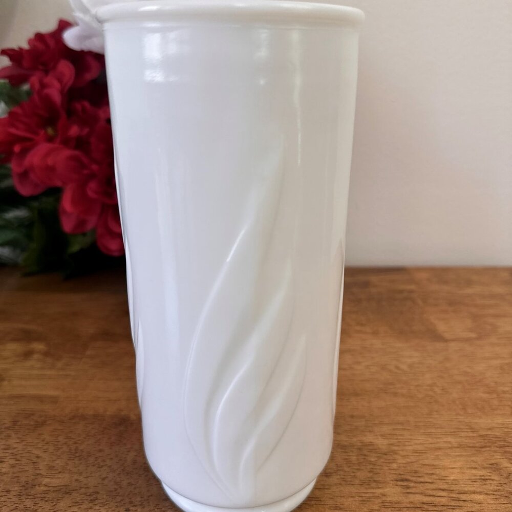 Vintage Milk Glass Vase Leaf Swirl Design Mid Century White Wedding Centrepiece